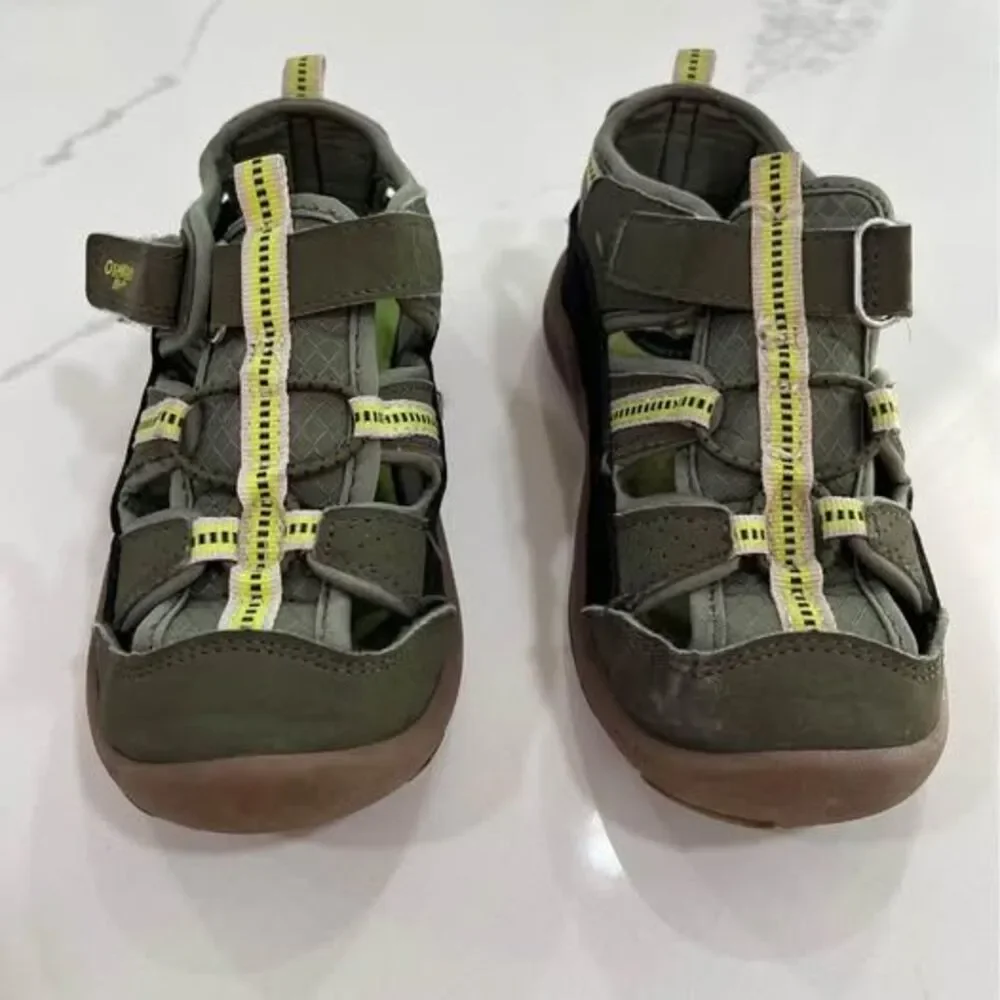 OshKosh B'gosh Boys' Shoes Size 12M sandal water shoe